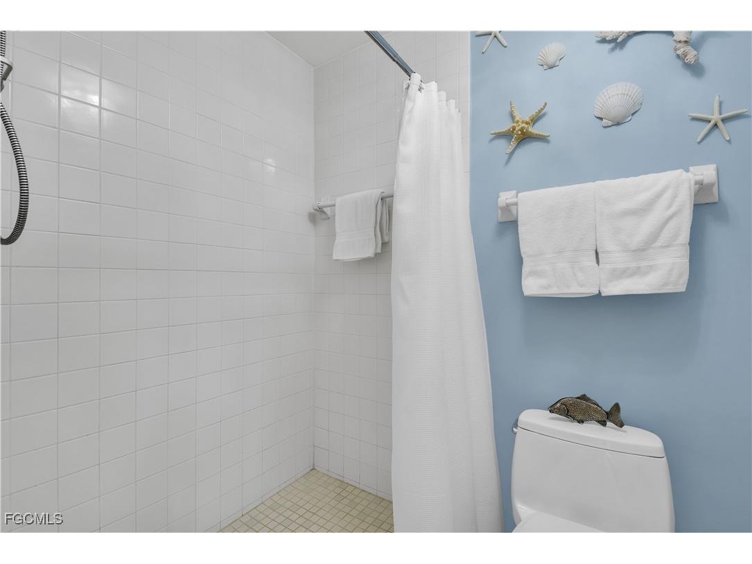 15466 Admiralty Circle #6 North Fort Myers FL 33917 2025021722 image28