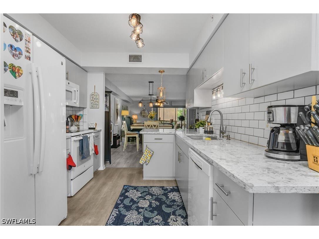 15475 Cedarwood Lane #203 Naples FL 34110 226015083 image28