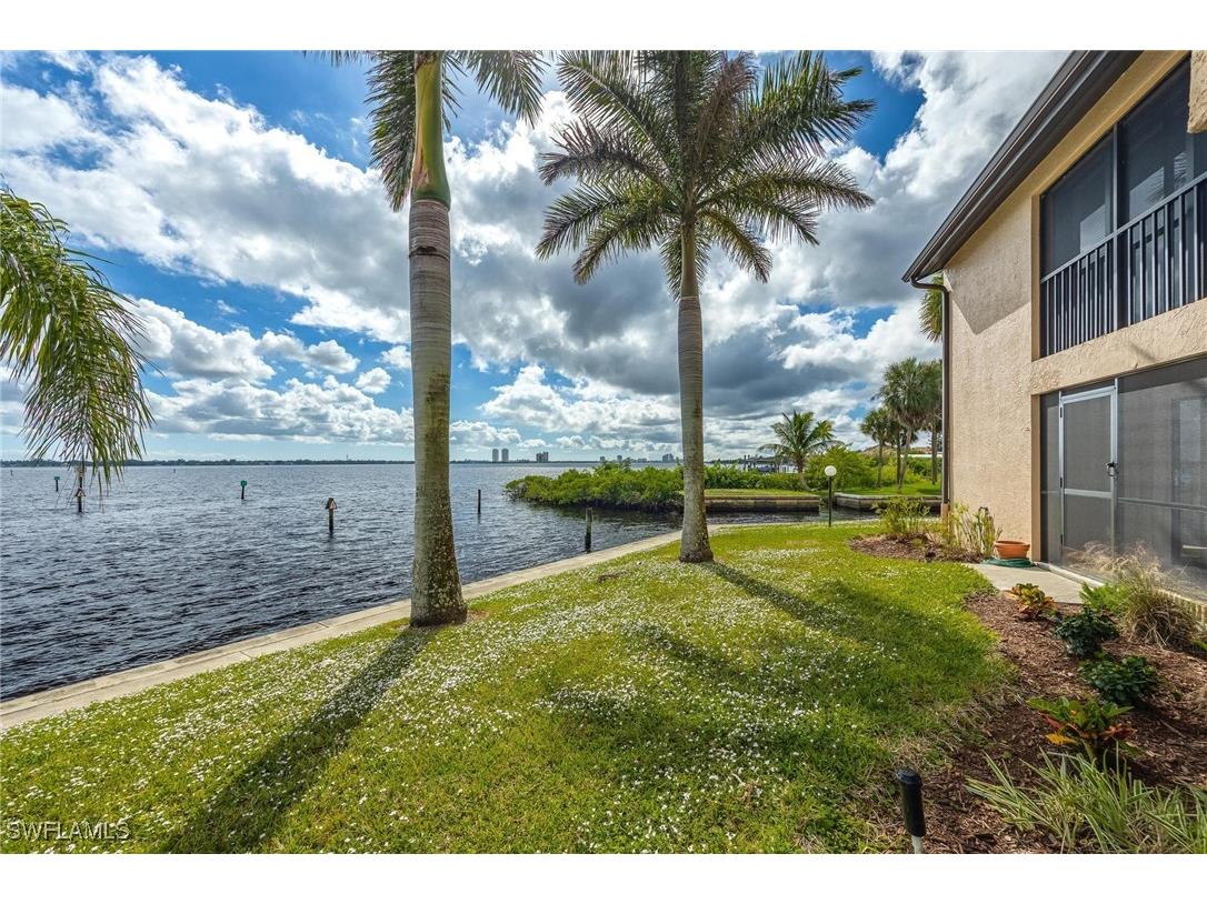 15477 Admiralty Circle #1 North Fort Myers FL 33917 225008841 image1