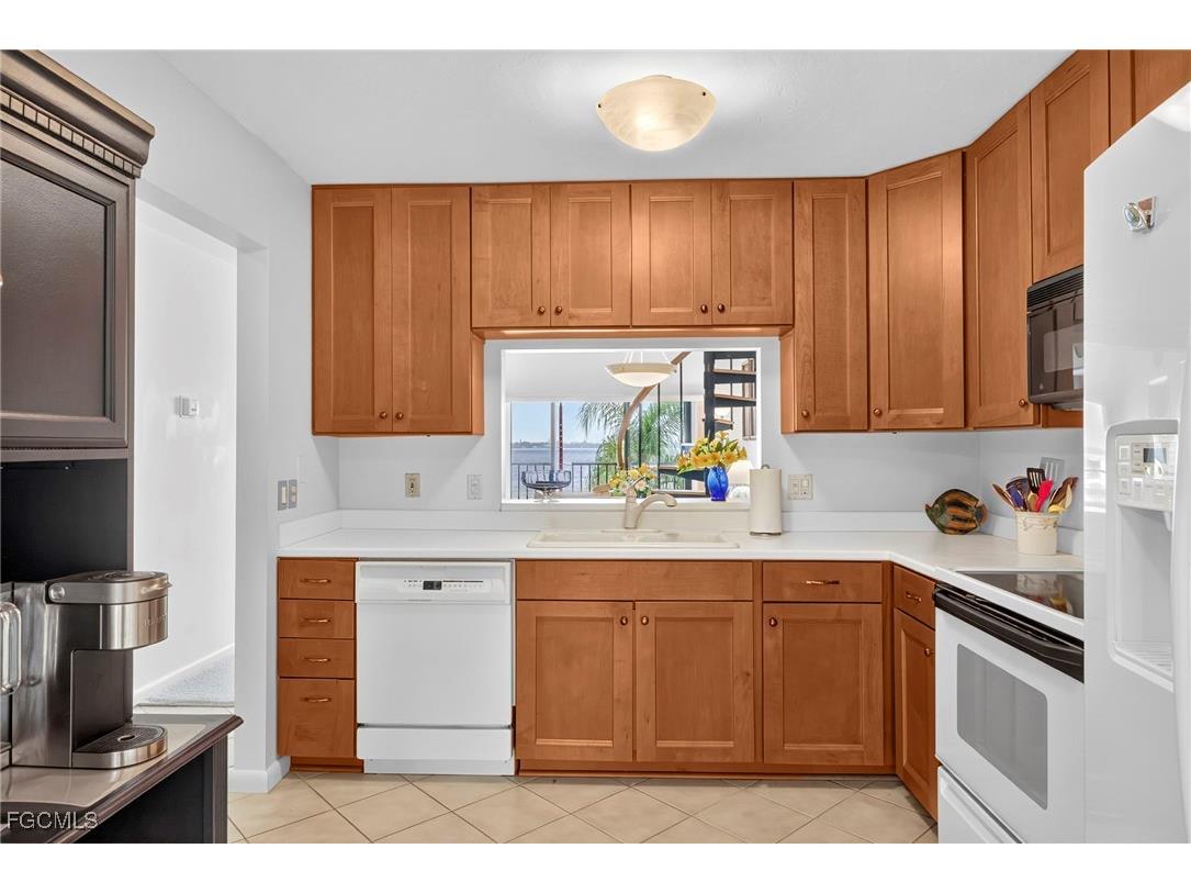 15477 Admiralty Circle #6 North Fort Myers FL 33917 2025014869 image13