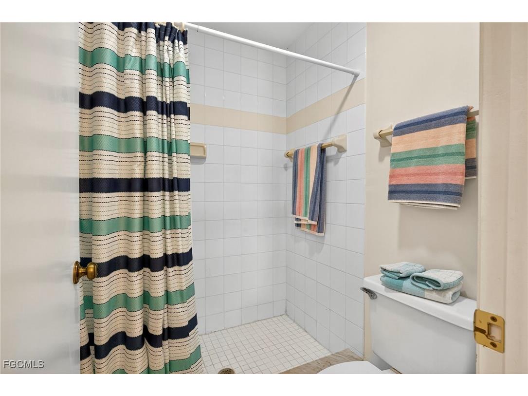 15477 Admiralty Circle #6 North Fort Myers FL 33917 2025014869 image20