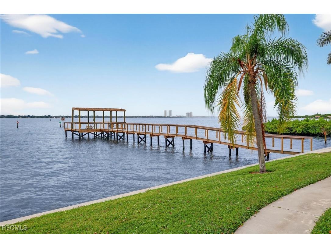 15477 Admiralty Circle #6 North Fort Myers FL 33917 2025014869 image32