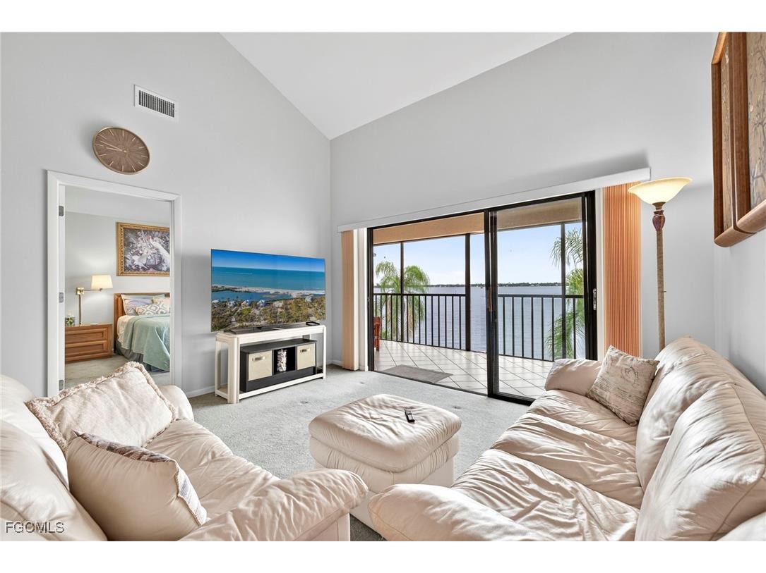 15477 Admiralty Circle #6 North Fort Myers FL 33917 2025014869 image6