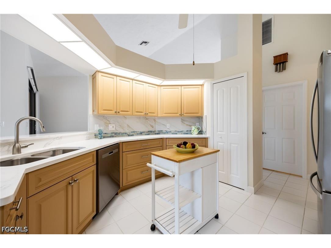 15484 Admiralty Circle #2 North Fort Myers FL 33917 2026024727 image10