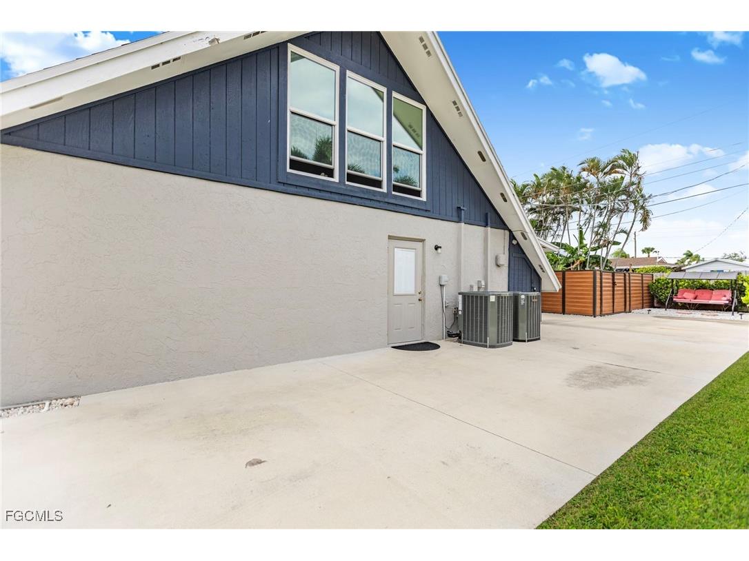 1549 Braeburn Road Fort Myers FL 33919 2025013822 image36