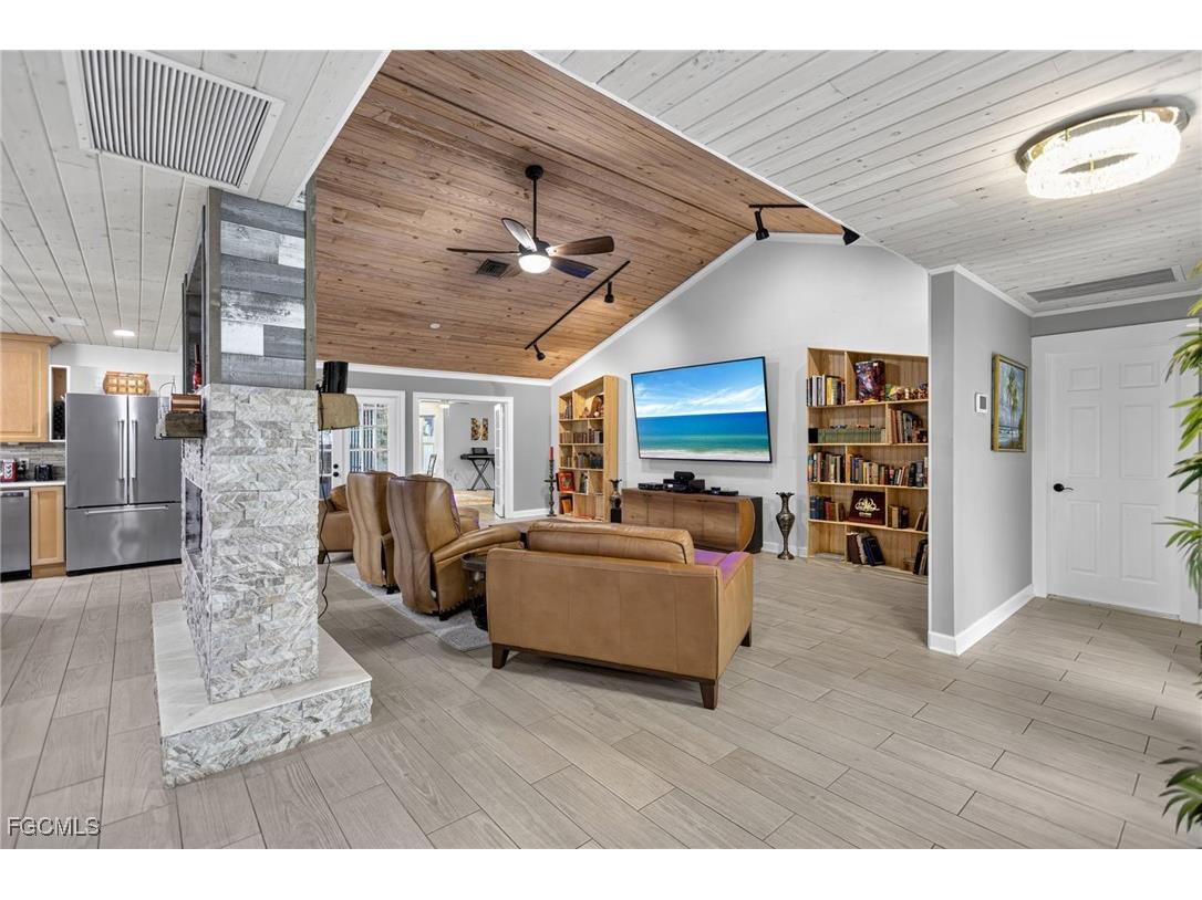 1549 Braeburn Road Fort Myers FL 33919 2025013822 image7