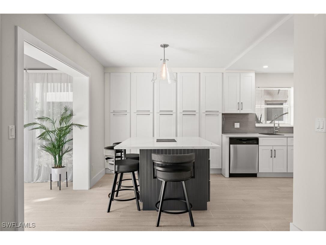 1549 Sandpiper St #83 Naples FL 34102 225083825 image1