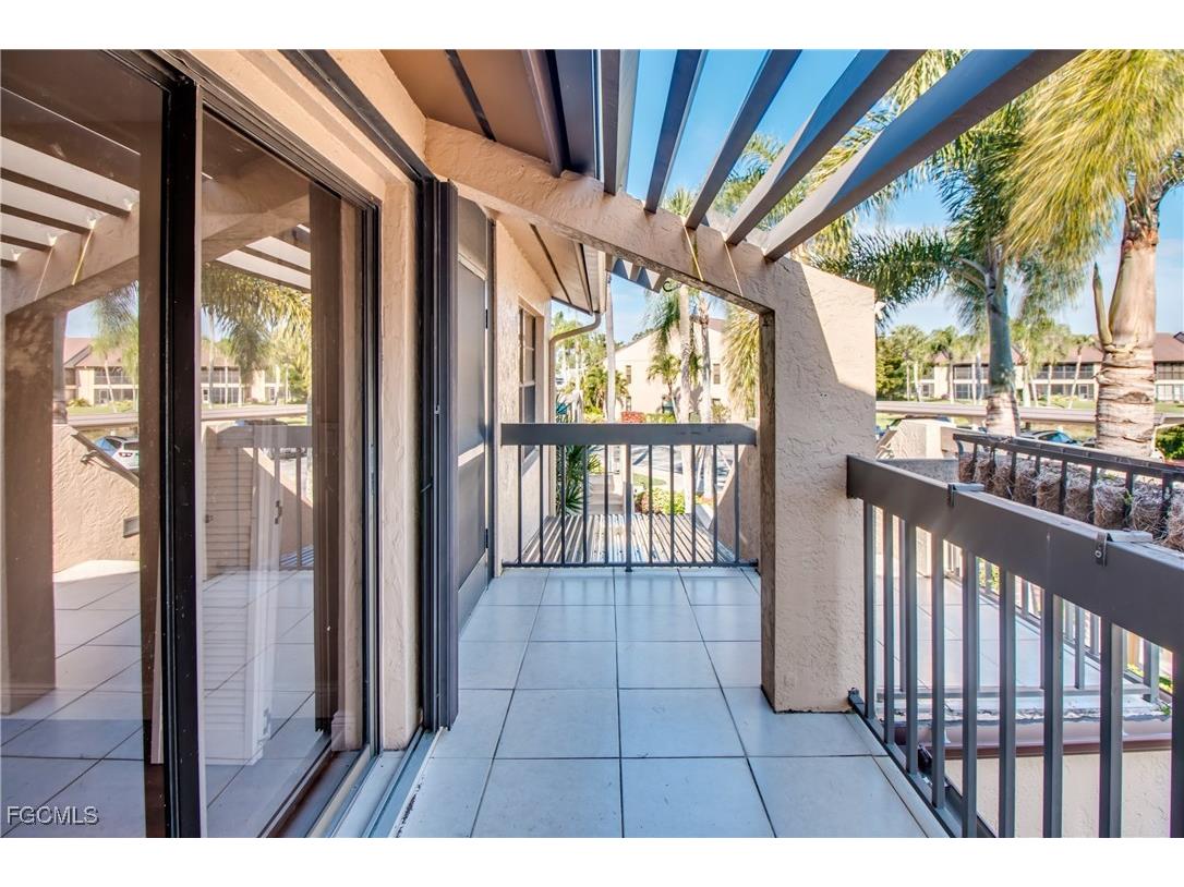 15493 Admiralty Circle #10 North Fort Myers FL 33917 2025013418 image14