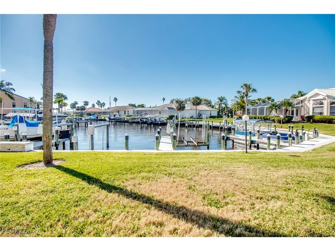 15493 Admiralty Circle #10 North Fort Myers FL 33917 2025013418 image16