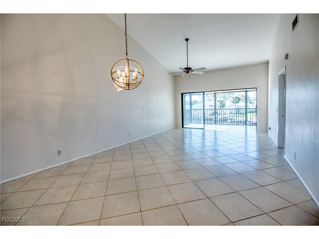 15493 Admiralty Circle #10 North Fort Myers FL 33917 2025013418 image5