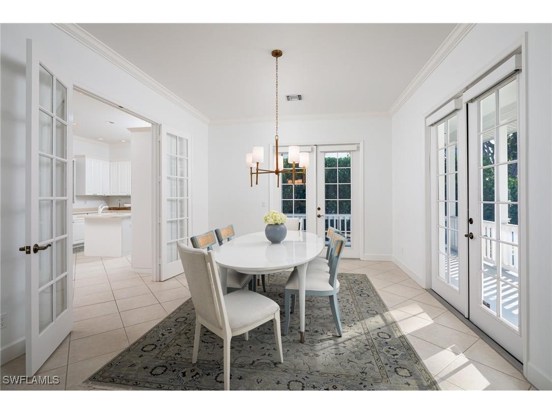 155 1st Avenue S Naples FL 34102 225065322 image16