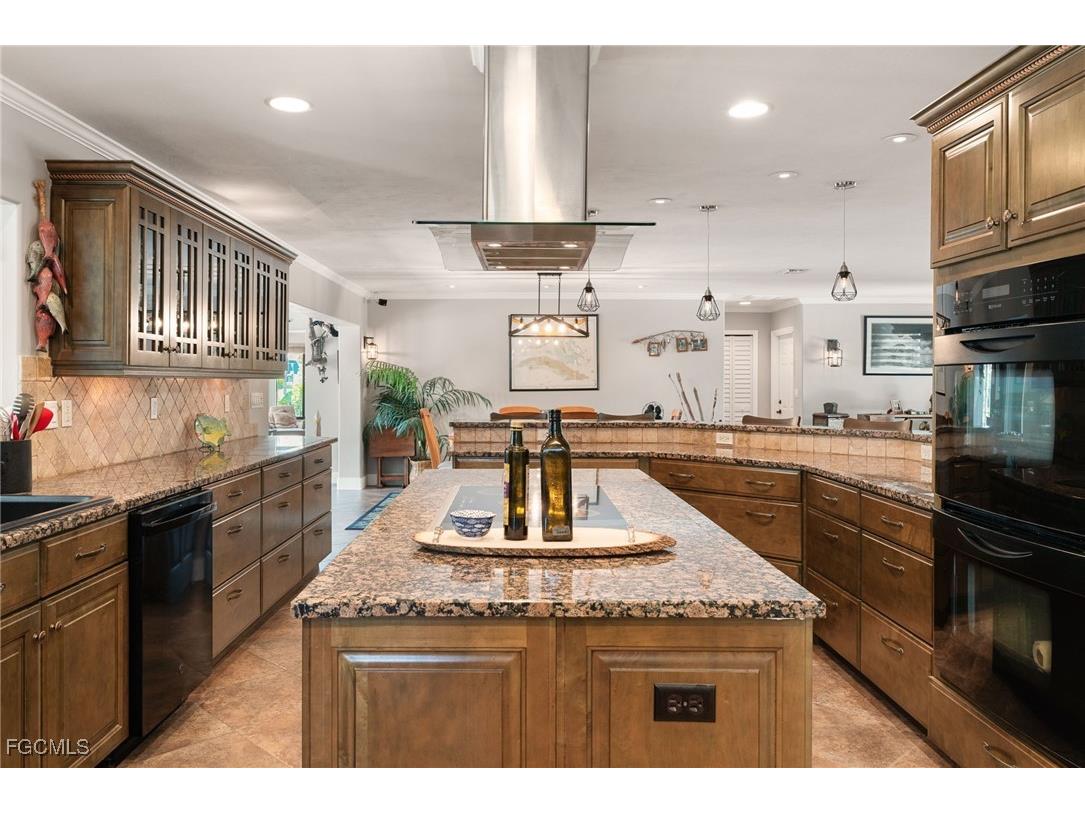 155 Donna Court Punta Gorda FL 33950 2025003878 image12