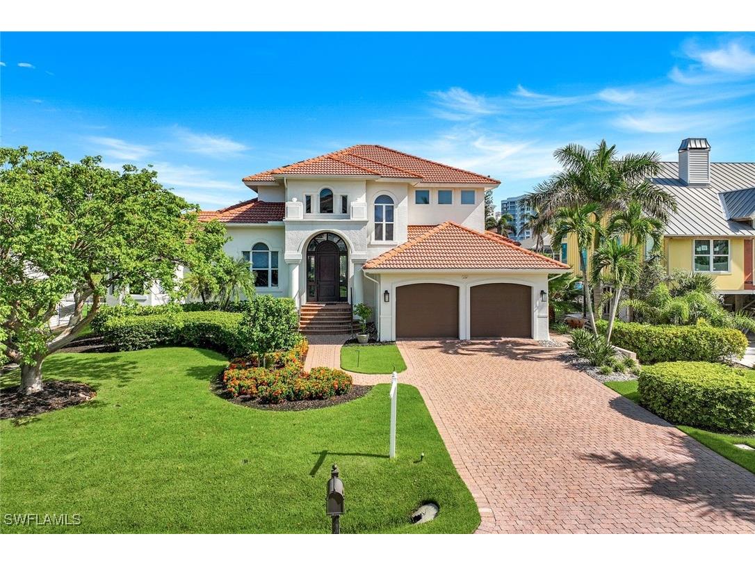 155 Heron Avenue Naples FL 34108 225066856 image1