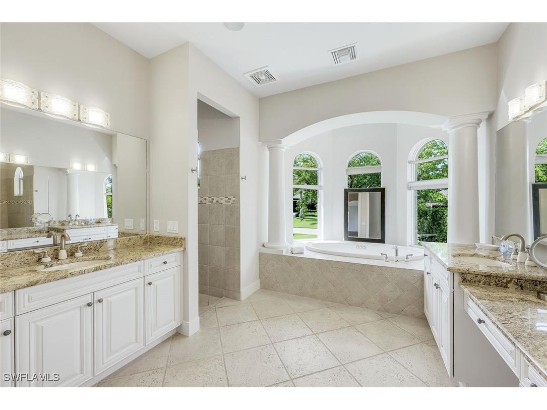 155 Heron Avenue Naples FL 34108 225066856 image13