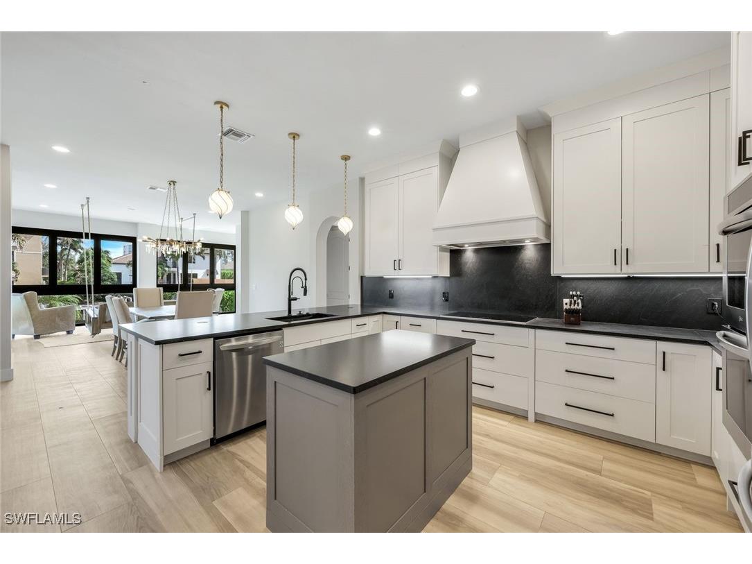 155 Heron Avenue Naples FL 34108 225066856 image6