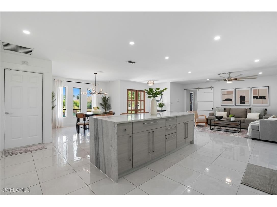 155 Old Tamiami Trail Naples FL 34110 225066815 image14