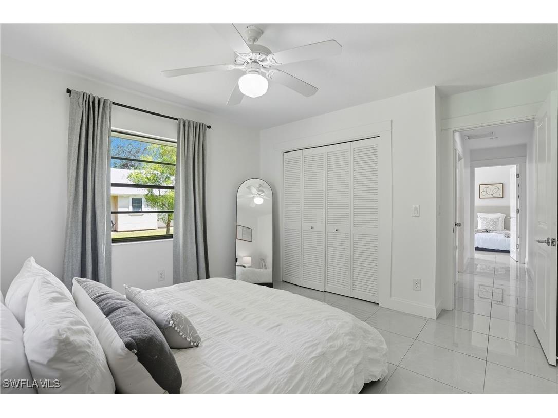 155 Old Tamiami Trail Naples FL 34110 225066815 image28