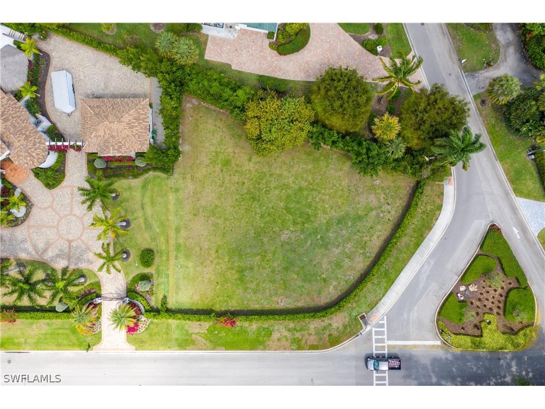 155 Seagate Drive Naples FL 34103 222018754 image1