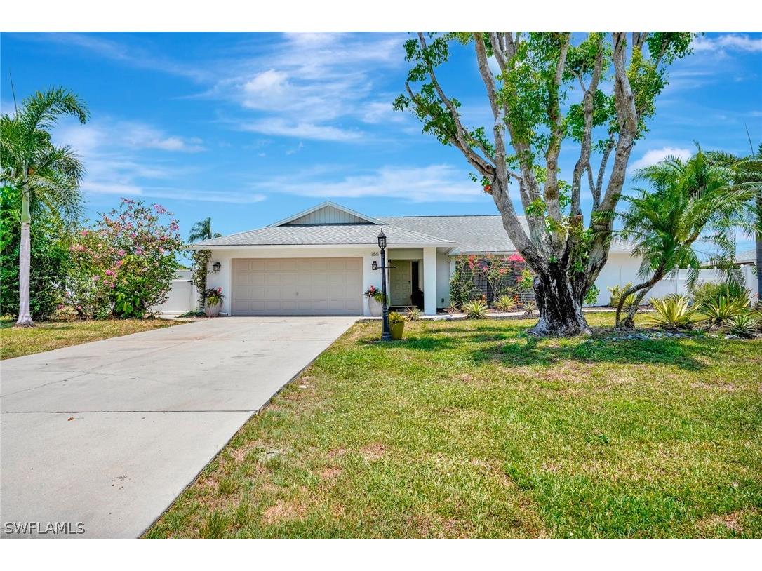 155 Wickliffe Drive Naples FL 34110 224048494 image1