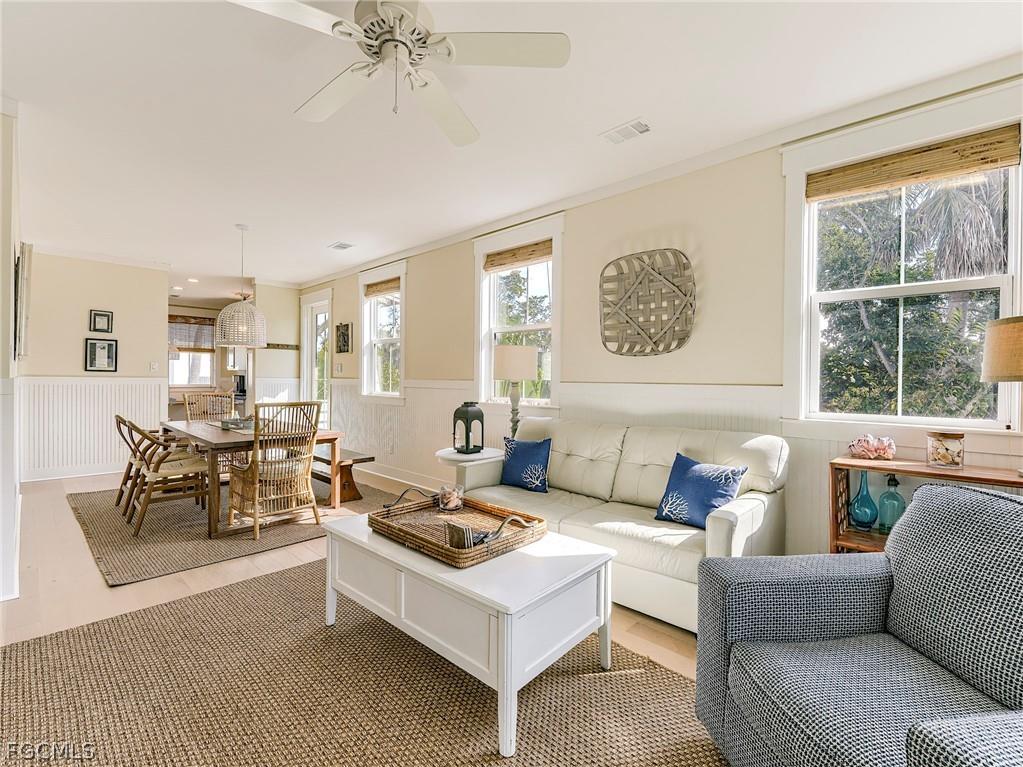 1550 Centre Street Sanibel FL 33957 2026009835 image1