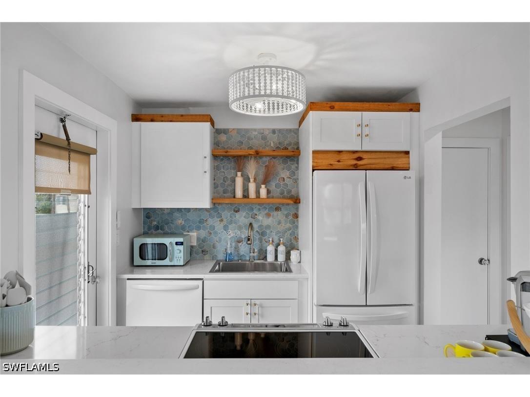 1550 Gulf Shore Boulevard N #E2 Naples FL 34102 226012930 image15