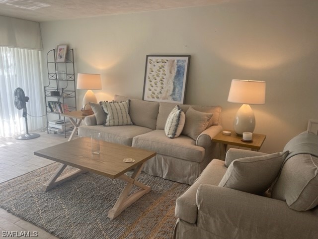 1550 Gulf Shore Boulevard N #E5 Naples FL 34102 223057609 image1