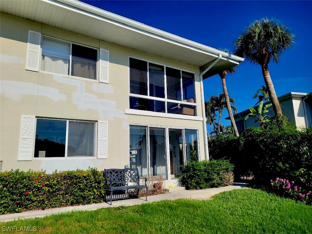 1550 Gulf Shore Boulevard N #E7 Naples FL 34102 223055931 image1