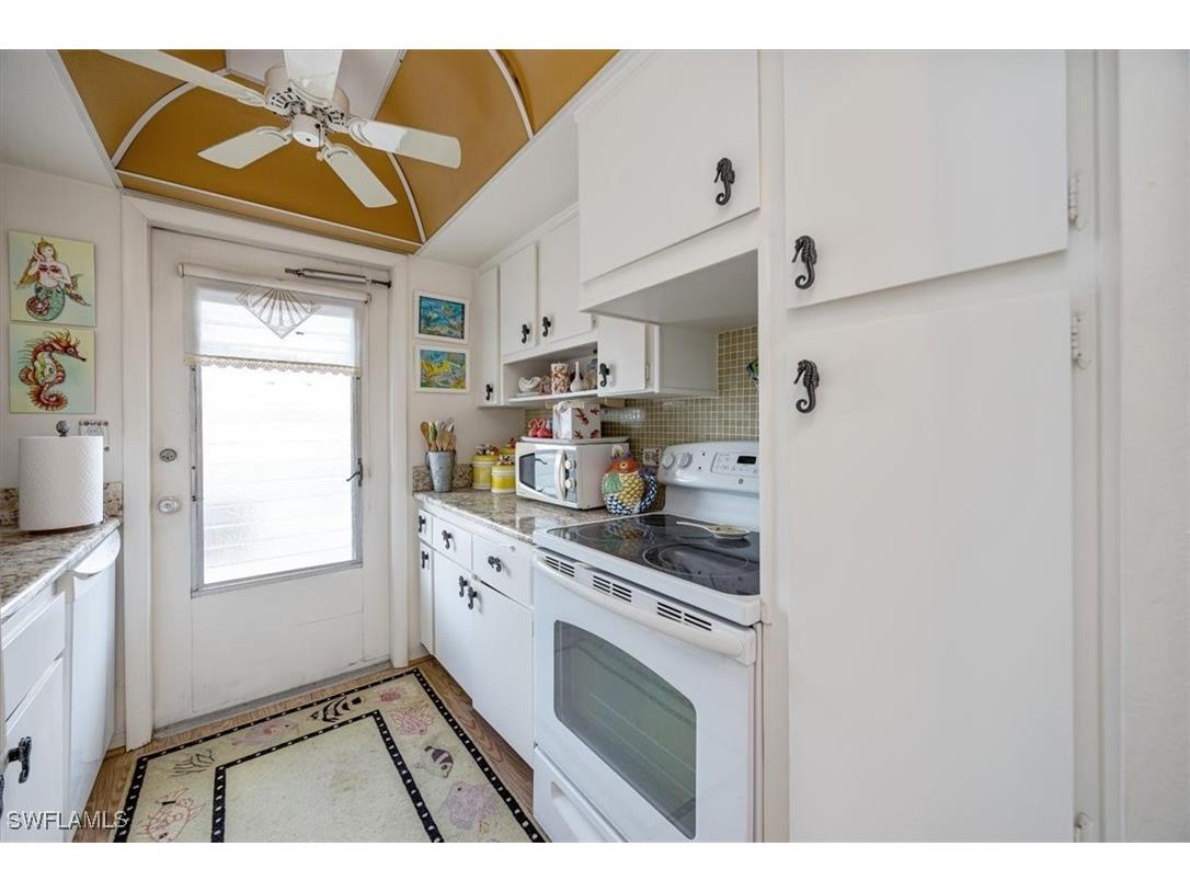 1550 Gulf Shore Boulevard N #W2 Naples FL 34102 225024696 image12