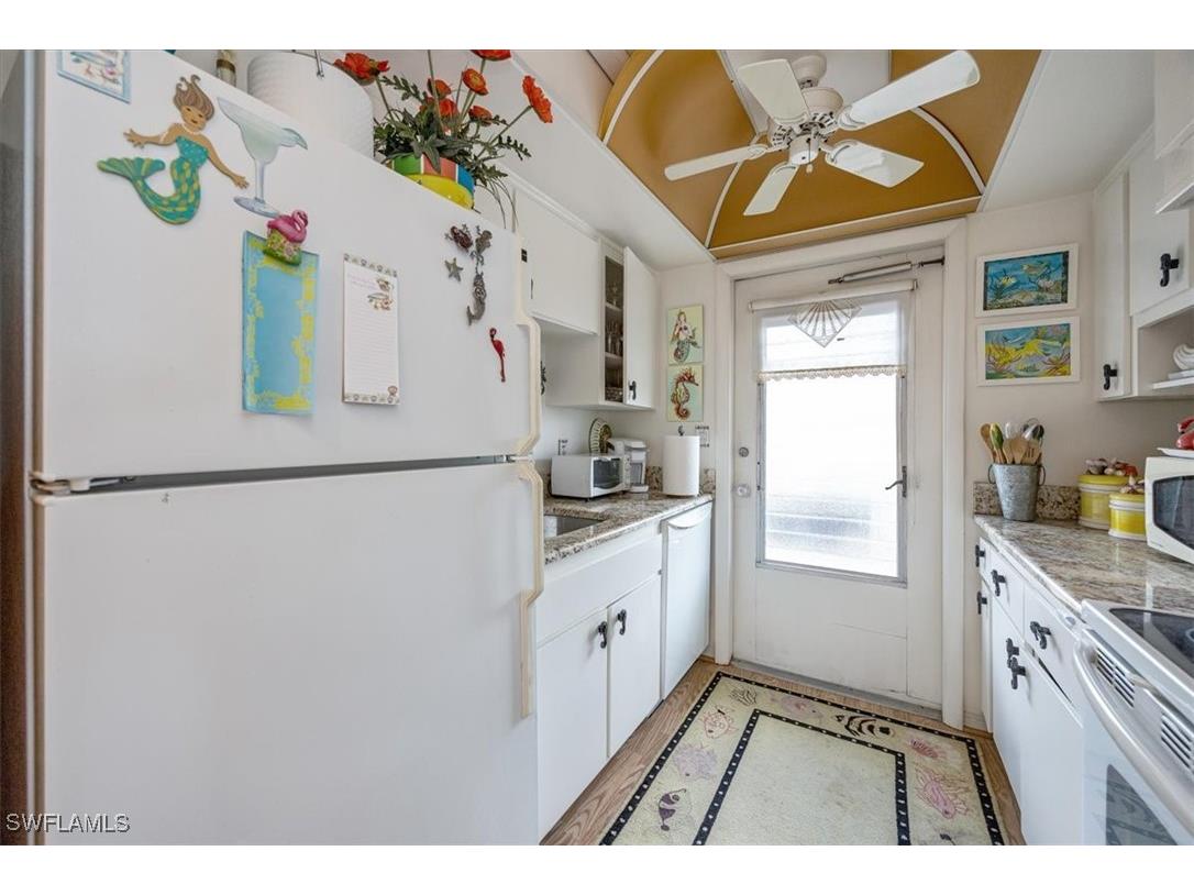 1550 Gulf Shore Boulevard N #W2 Naples FL 34102 225024696 image13