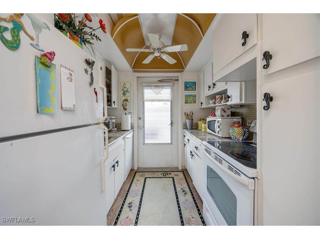 1550 Gulf Shore Boulevard N #W2 Naples FL 34102 225024696 image14