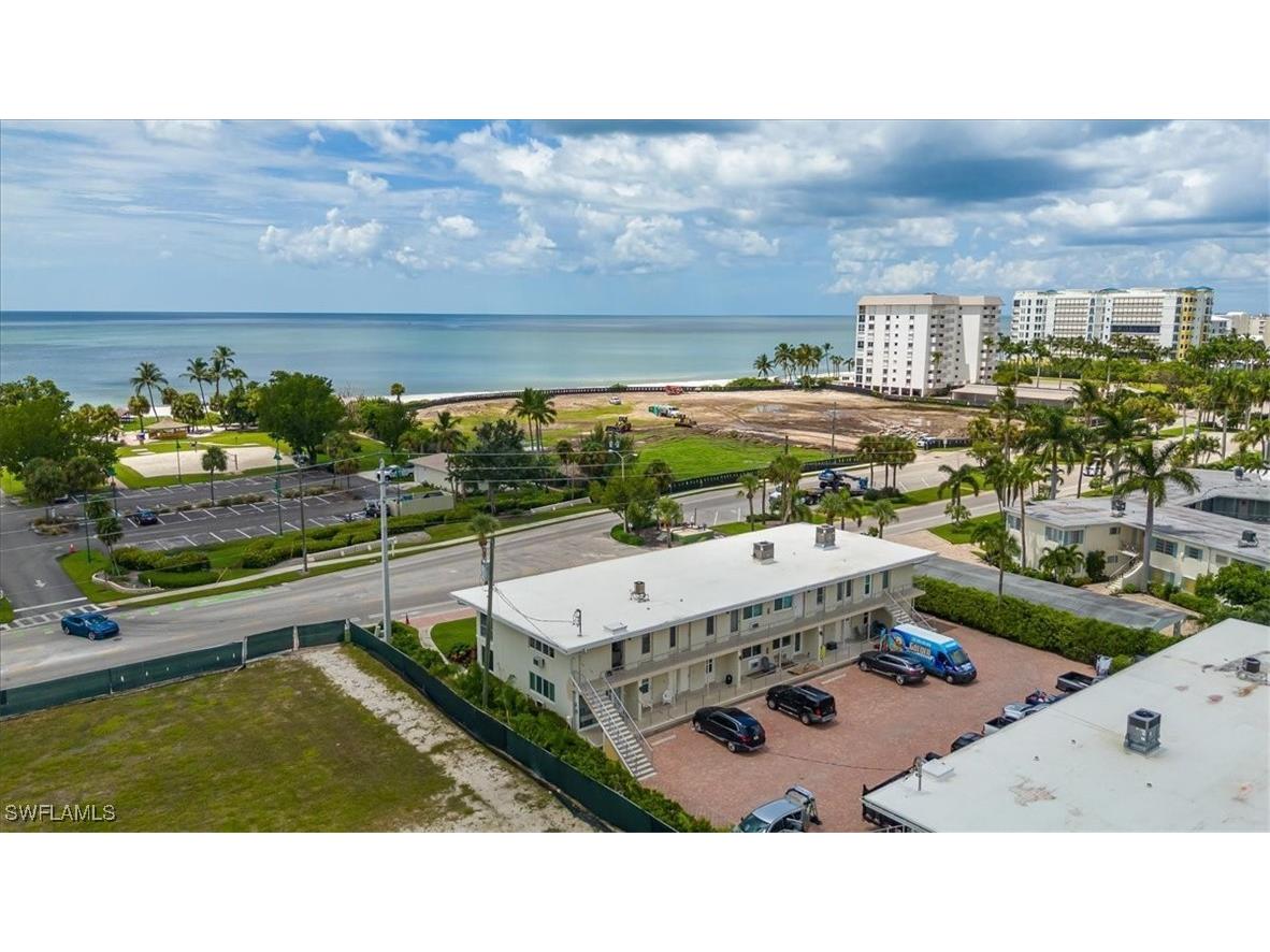 1550 Gulf Shore Boulevard N #W2 Naples FL 34102 225024696 image18