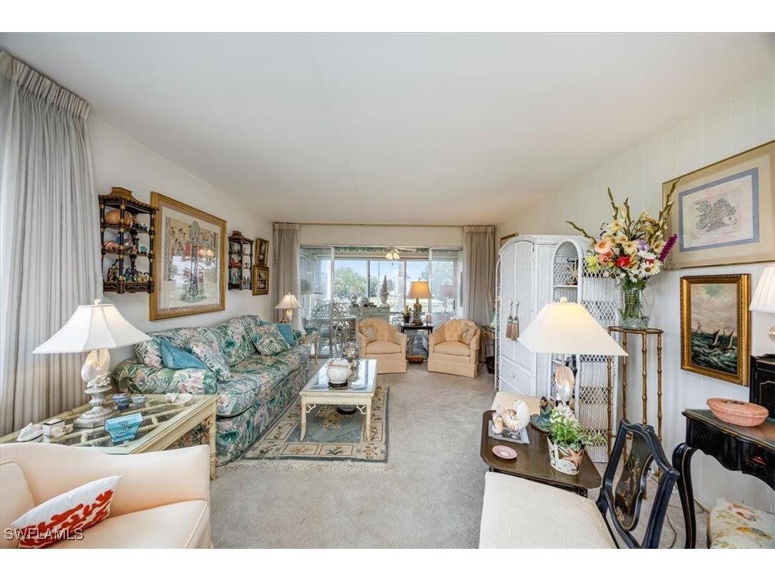 1550 Gulf Shore Boulevard N #W2 Naples FL 34102 225024696 image3