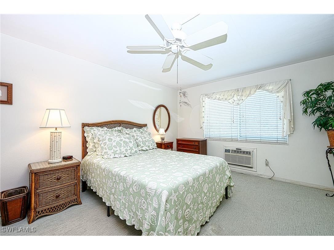 1550 Gulf Shore Boulevard N #W4 Naples FL 34102 225080185 image10