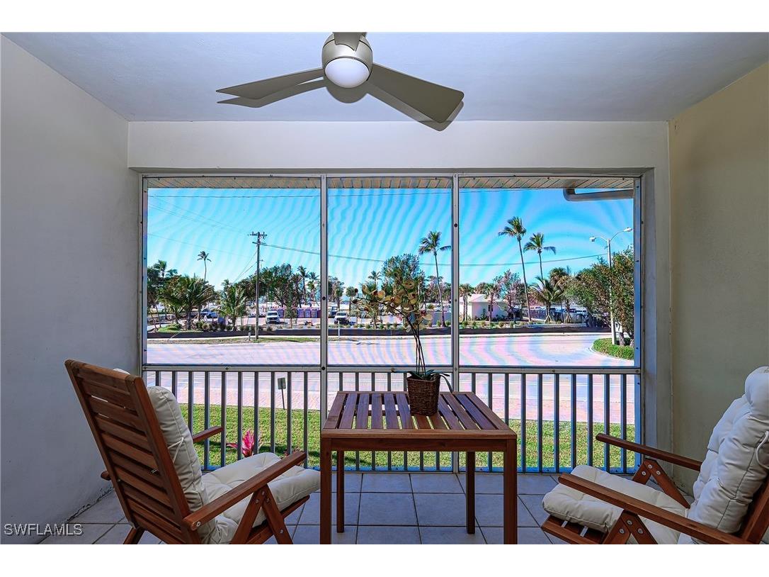 1550 Gulf Shore Boulevard N #W4 Naples FL 34102 225080185 image12