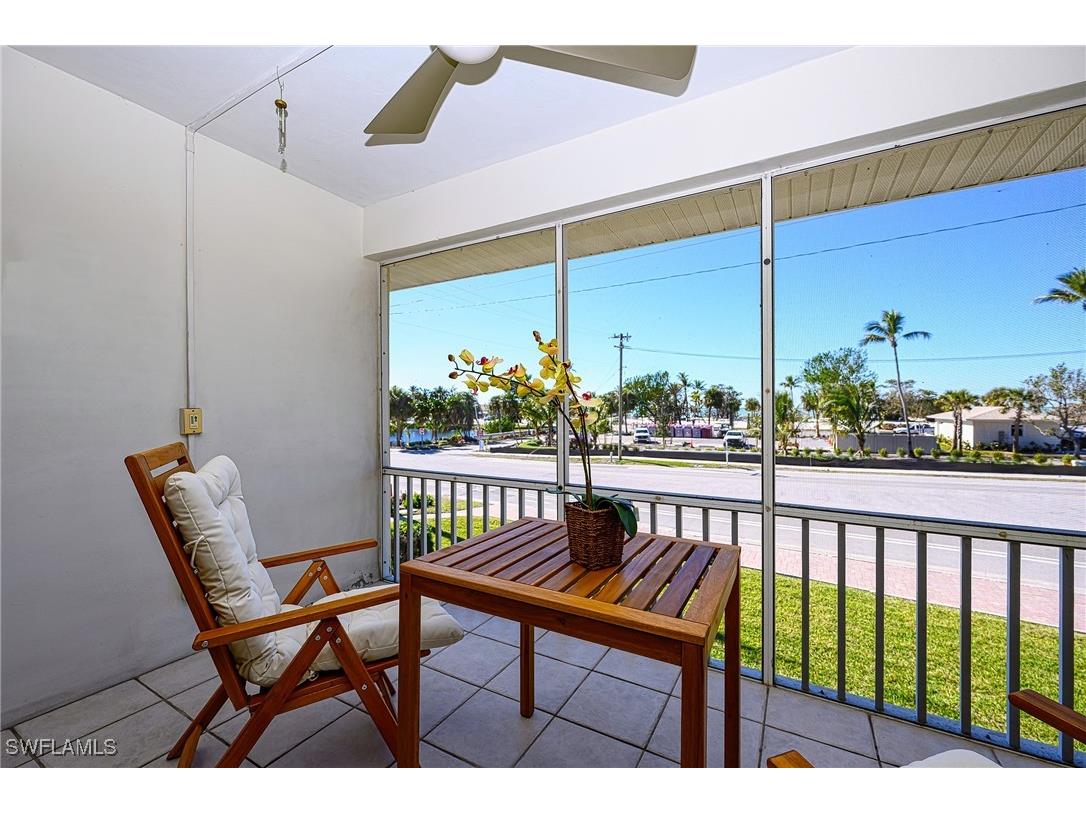 1550 Gulf Shore Boulevard N #W4 Naples FL 34102 225080185 image13