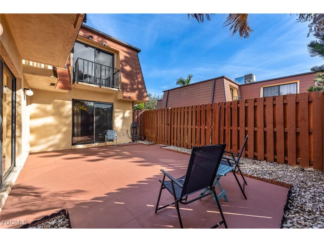 1550 Park Meadows Drive #2 Fort Myers FL 33907 2026006028 image6