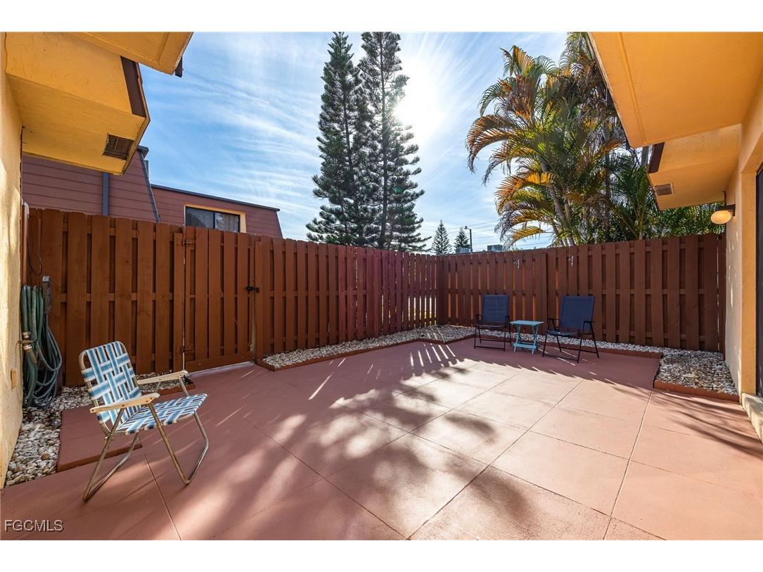 1550 Park Meadows Drive #2 Fort Myers FL 33907 2026006028 image7