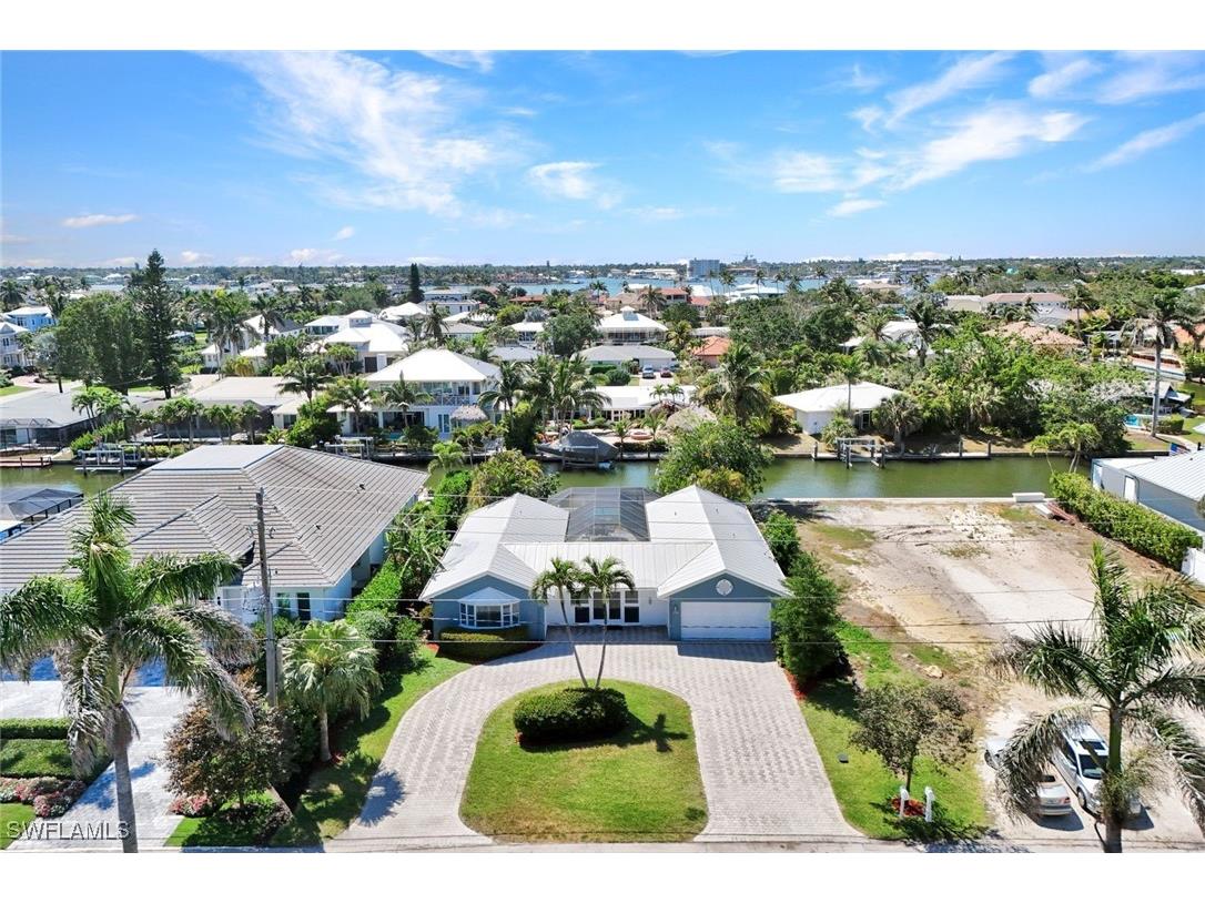 1550 Sandpiper Street Naples FL 34102 225032910 image2