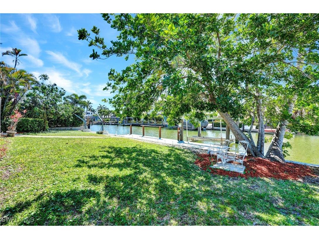 1550 Sandpiper Street Naples FL 34102 225032910 image29