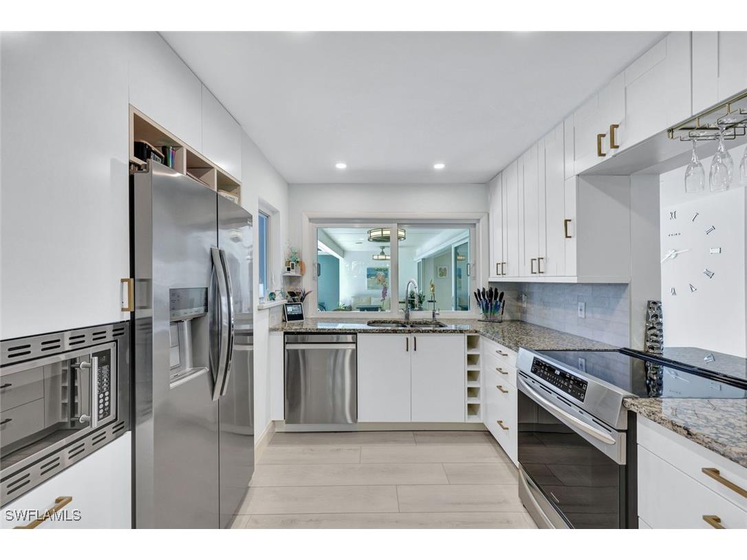 1550 Sandpiper Street Naples FL 34102 225032910 image8