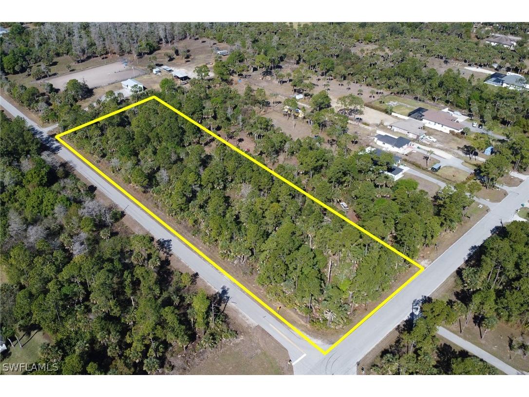 1551 12th Avenue NE Naples FL 34120 226006146 image1