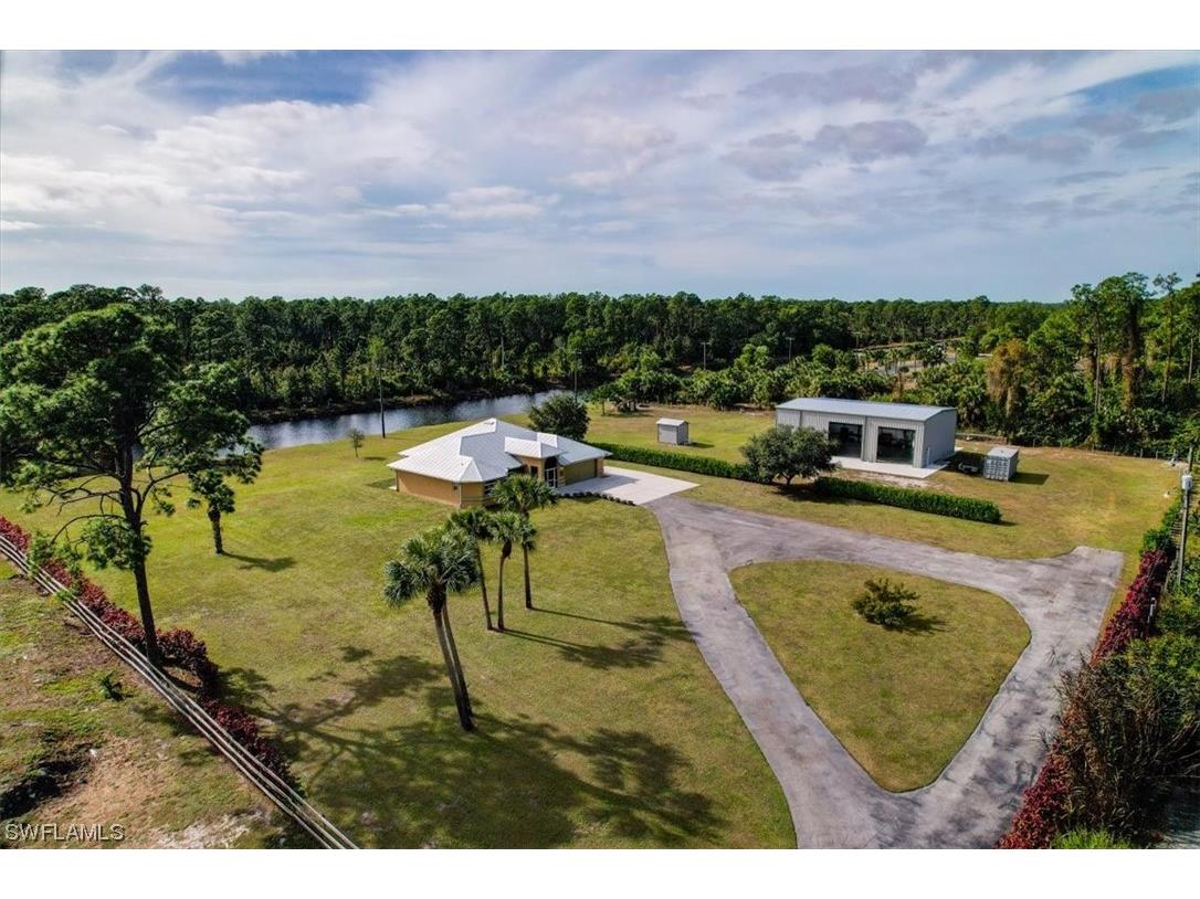 1551 27th Street SW Naples FL 34117 223092057 image1