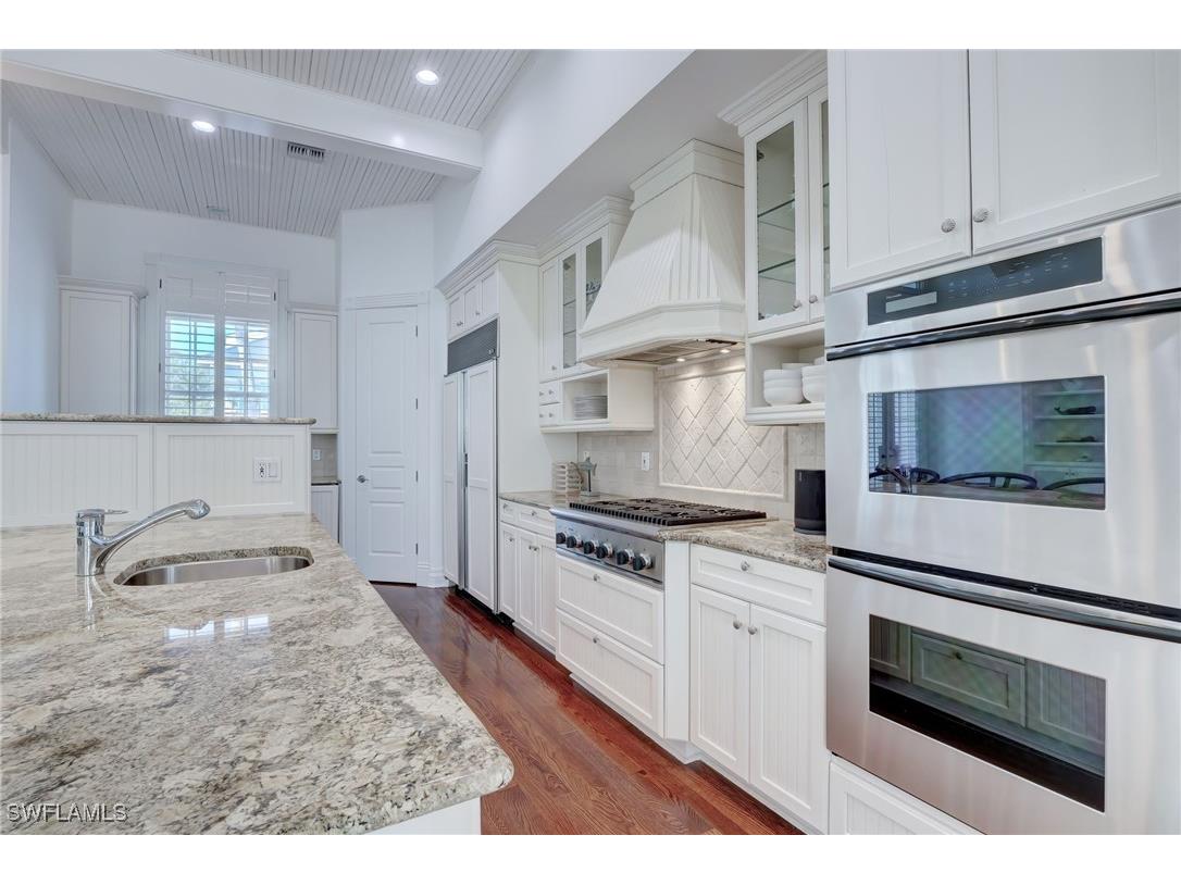 1551 Gulf Shore Boulevard S Naples FL 34102 225070626 image13