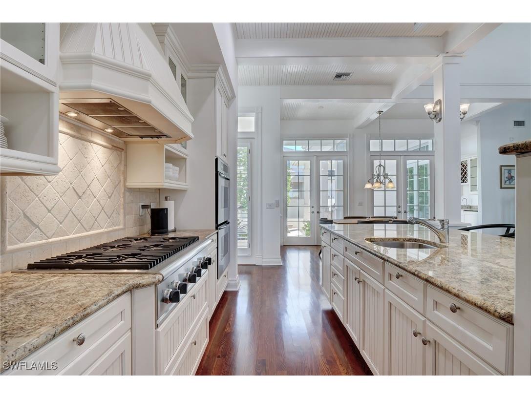 1551 Gulf Shore Boulevard S Naples FL 34102 225070626 image14