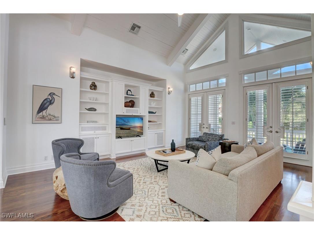 1551 Gulf Shore Boulevard S Naples FL 34102 225070626 image18