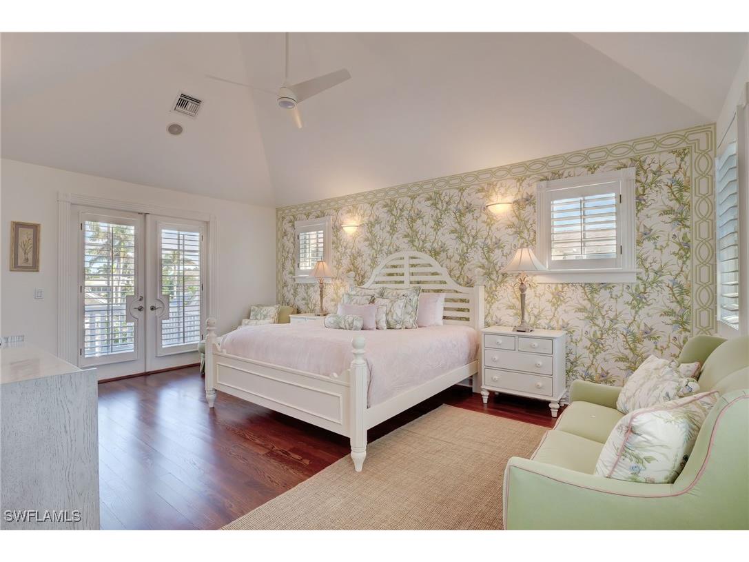 1551 Gulf Shore Boulevard S Naples FL 34102 225070626 image40