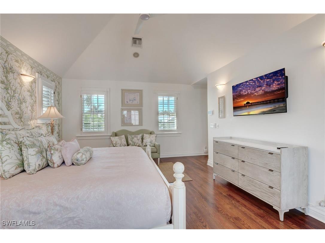 1551 Gulf Shore Boulevard S Naples FL 34102 225070626 image41