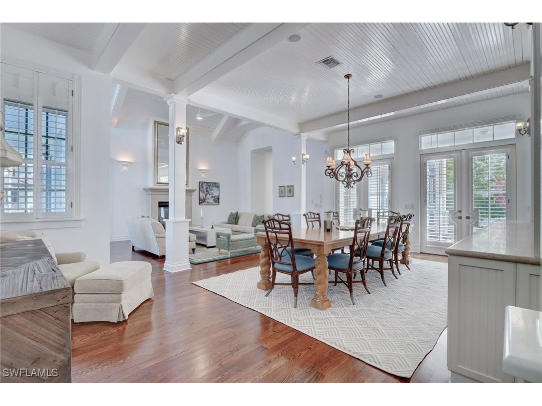 1551 Gulf Shore Boulevard S Naples FL 34102 225070626 image6