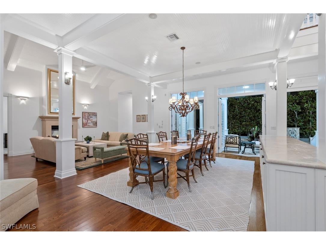 1551 Gulf Shore Boulevard S Naples FL 34102 226007946 image29