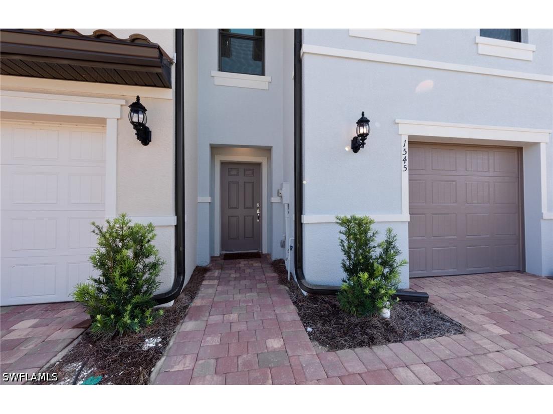 1552 Lake Jessup Circle Cape Coral FL 33909 226021818 image2